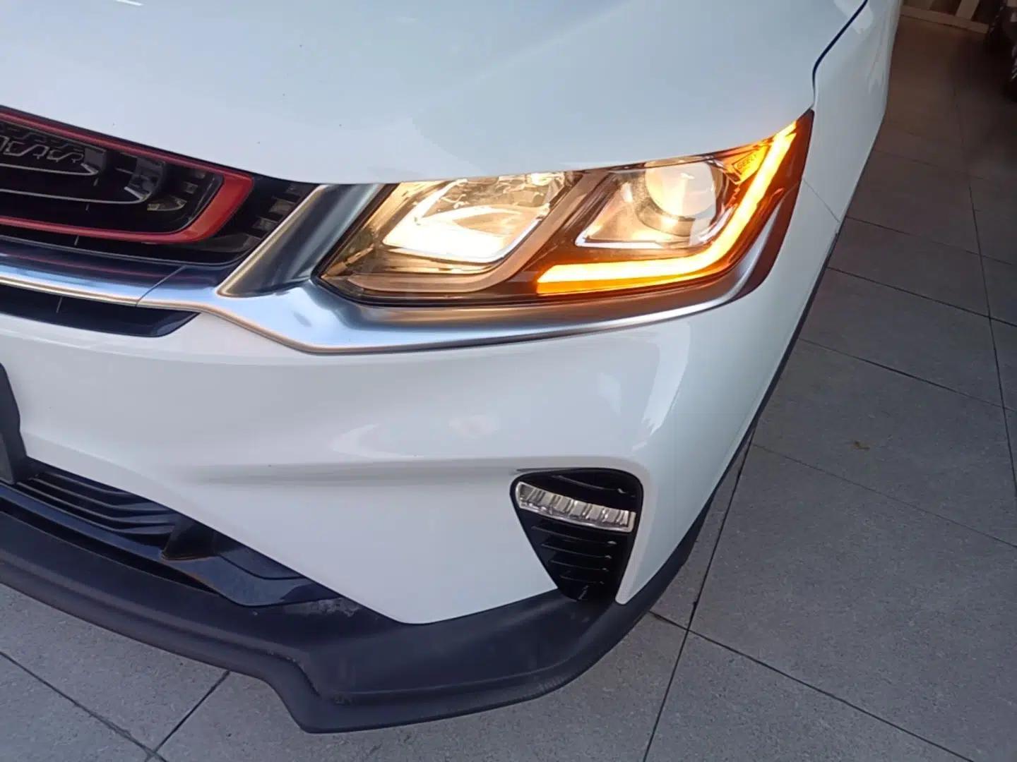 Geely Auto Coolray 2020 PRO 260T DCT Knight — миниатюра 8