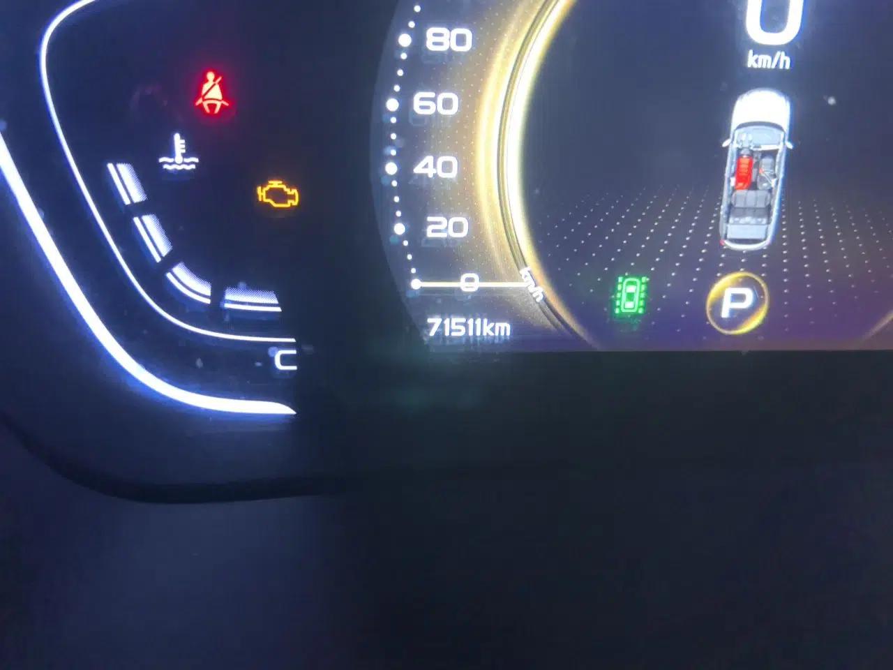 Geely Auto Coolray 2019 Sport Version 260T DCT Battle China VI Standard — миниатюра 12