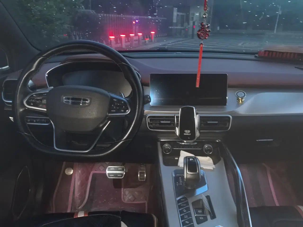 Geely Auto Coolray 2019 Sport Version 260T DCT Battle China VI Standard — миниатюра 9
