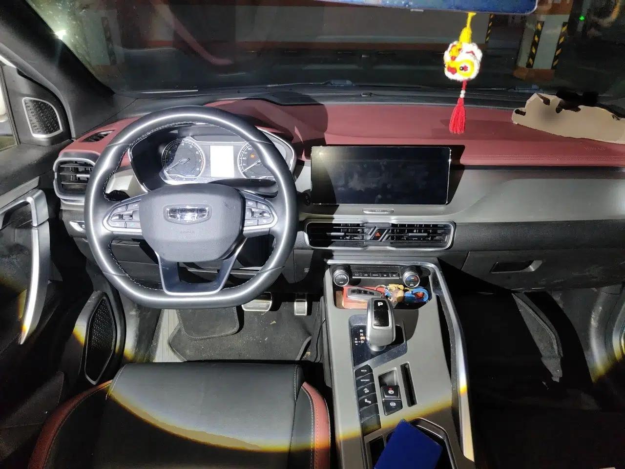 Geely Auto Coolray 2020 PRO 260T DCT Knight — миниатюра 6