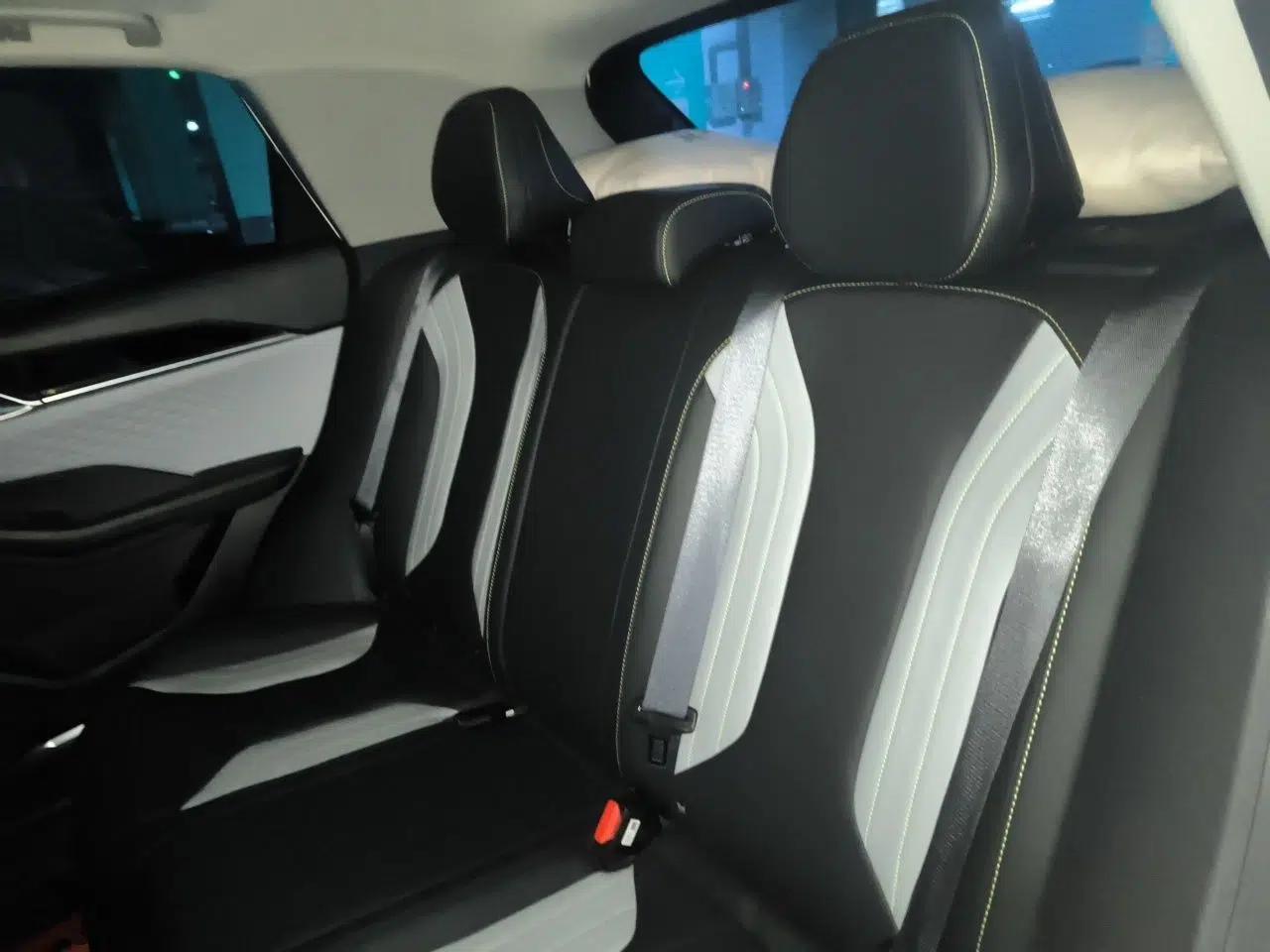 Geely Auto Coolray 2022 Bin Yue COOL 1.5TD DCT Hot Engine Edition — миниатюра 14