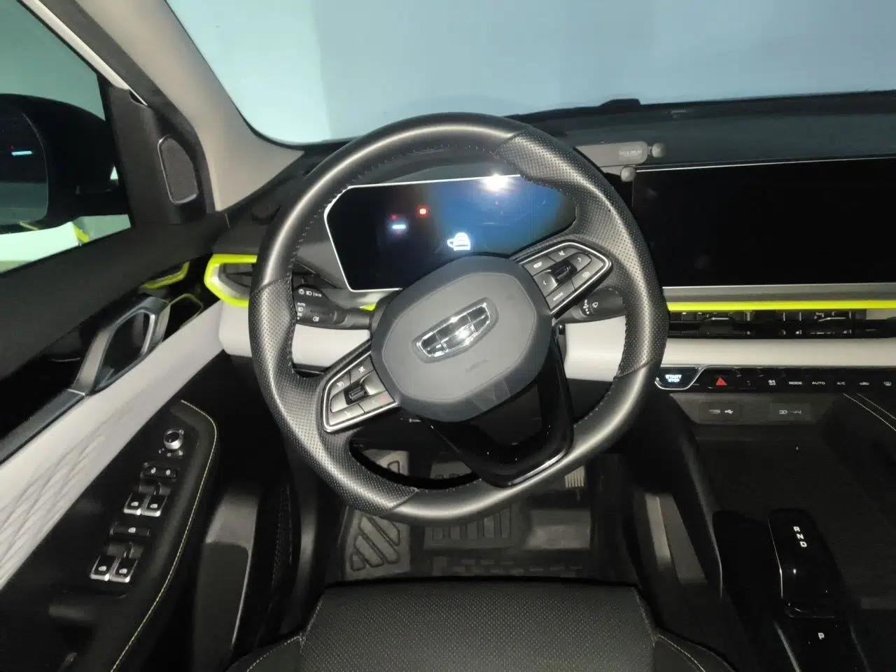 Geely Auto Coolray 2022 Bin Yue COOL 1.5TD DCT Hot Engine Edition — миниатюра 7