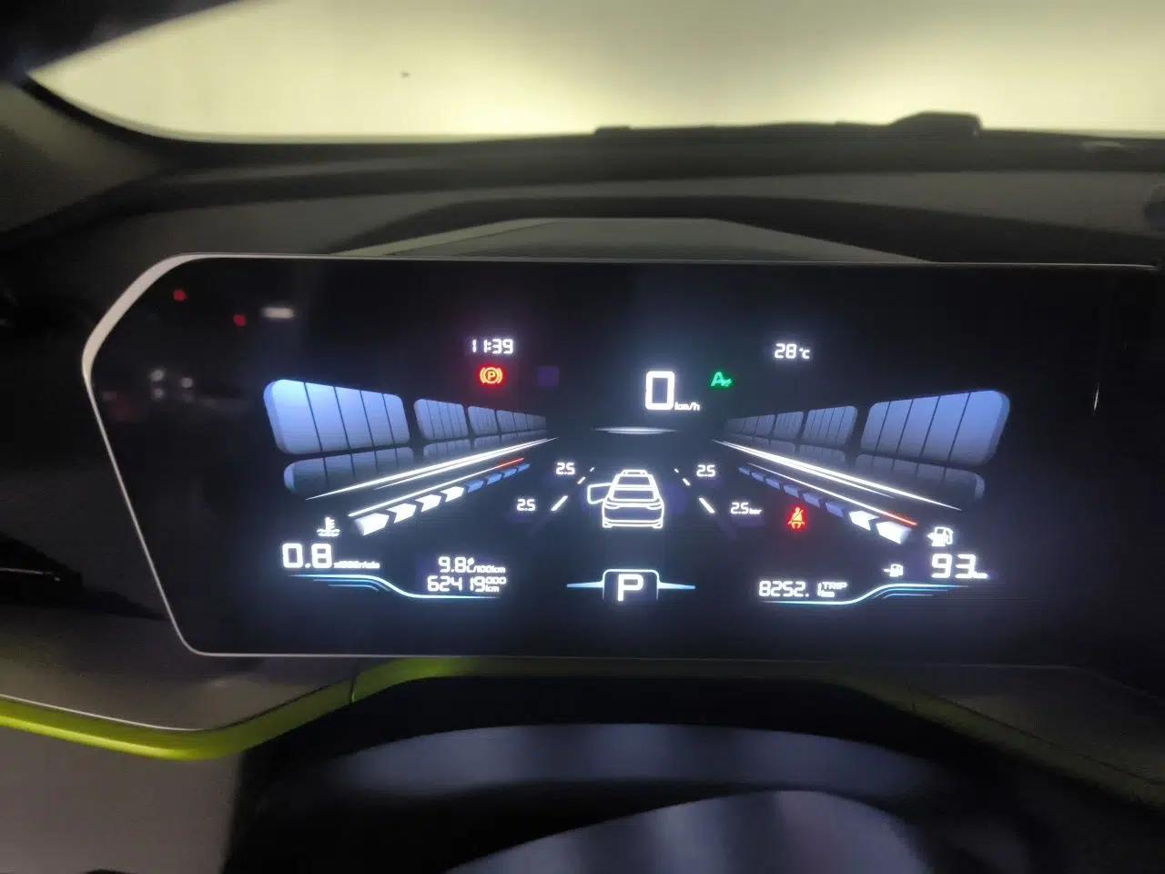 Geely Auto Coolray 2022 Bin Yue COOL 1.5TD DCT Hot Engine Edition — миниатюра 8