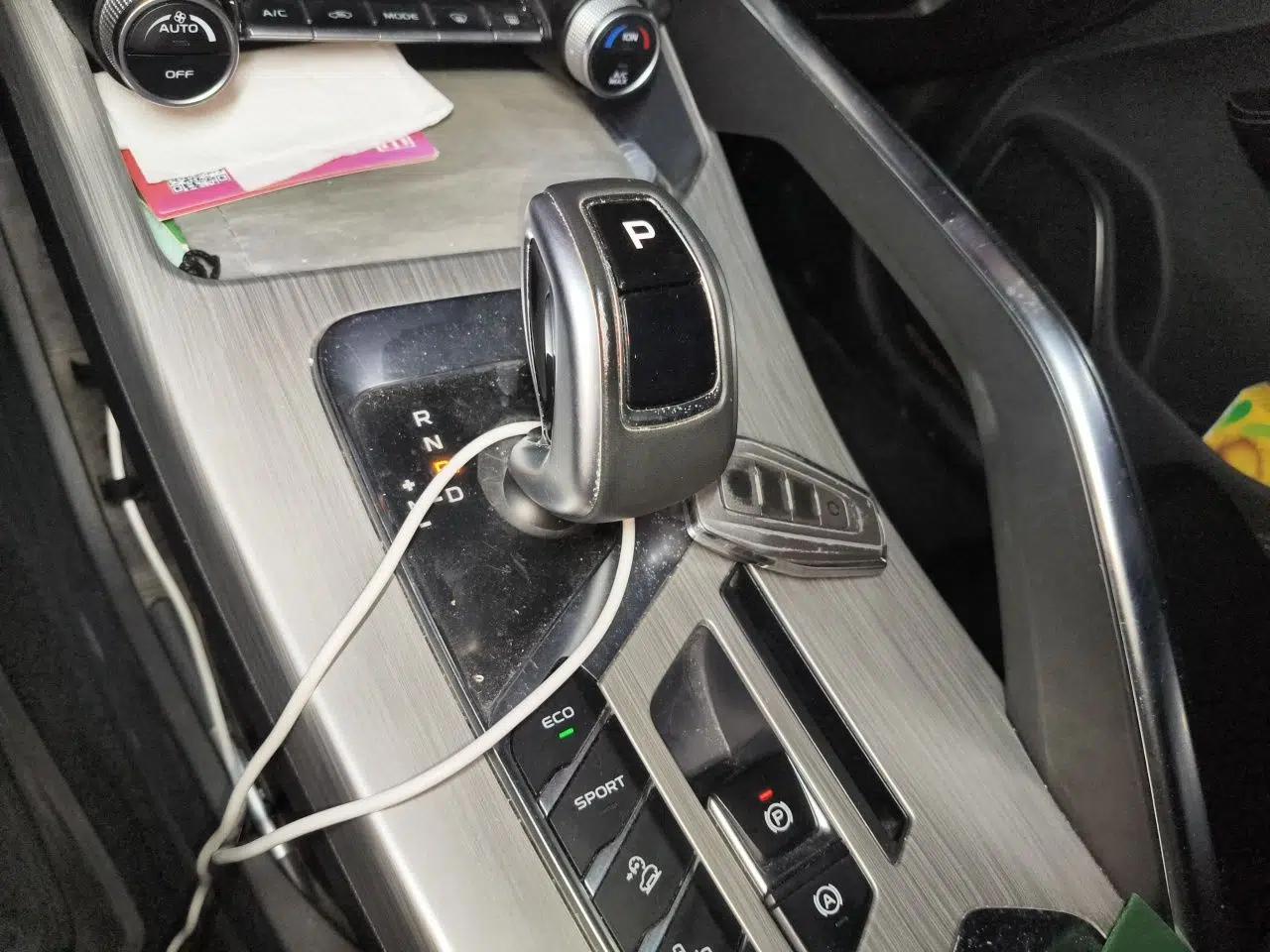 Geely Auto Coolray 2019 260T DCT Knight China VI Standard — миниатюра 14