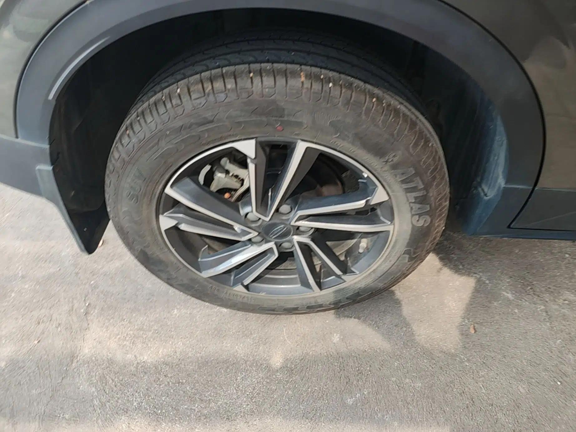 Geely Auto Coolray 2023 1.5T DCT Platinum Edition — миниатюра 11