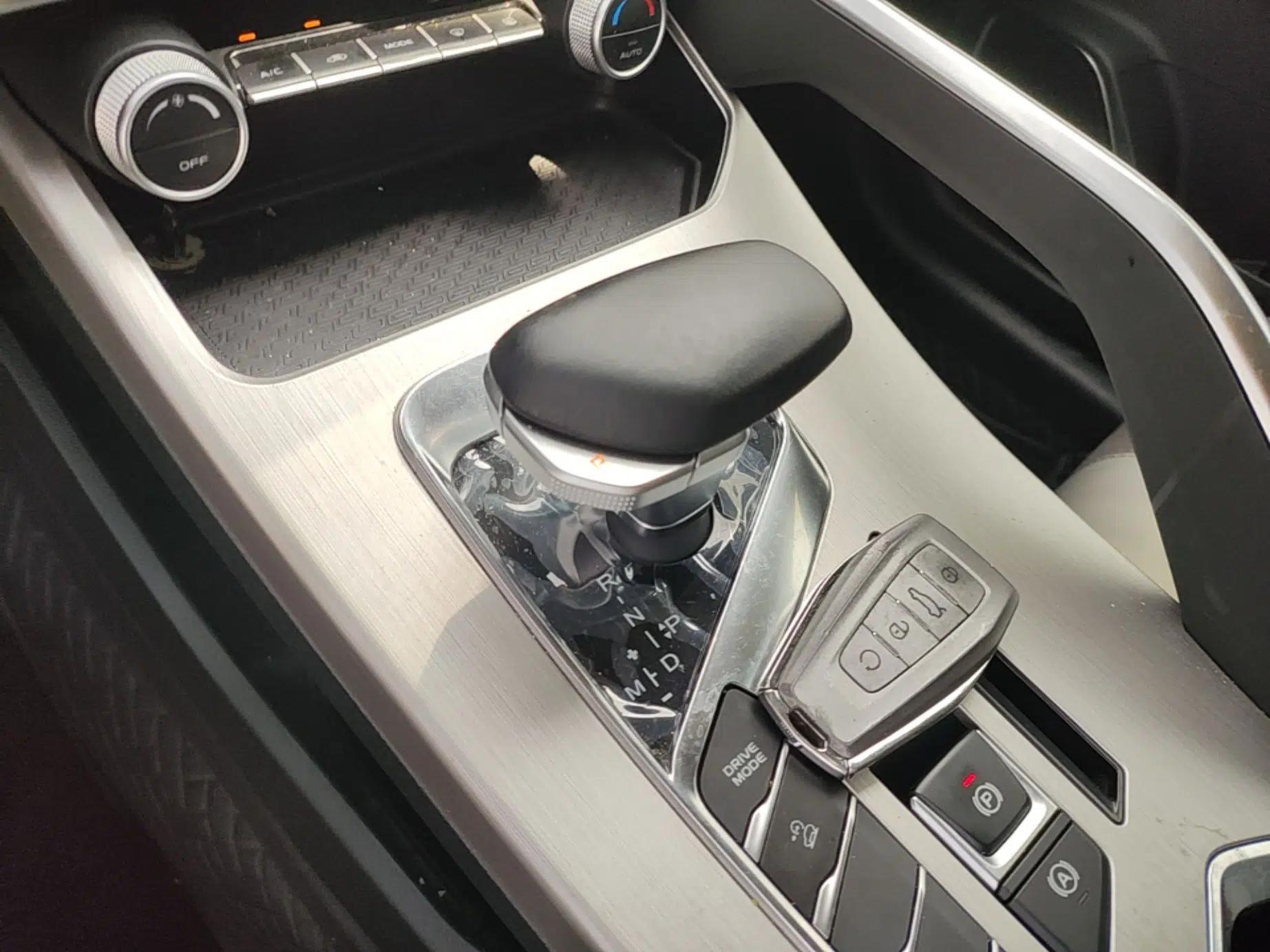 Geely Auto Coolray 2023 1.5T DCT Platinum Edition — миниатюра 16