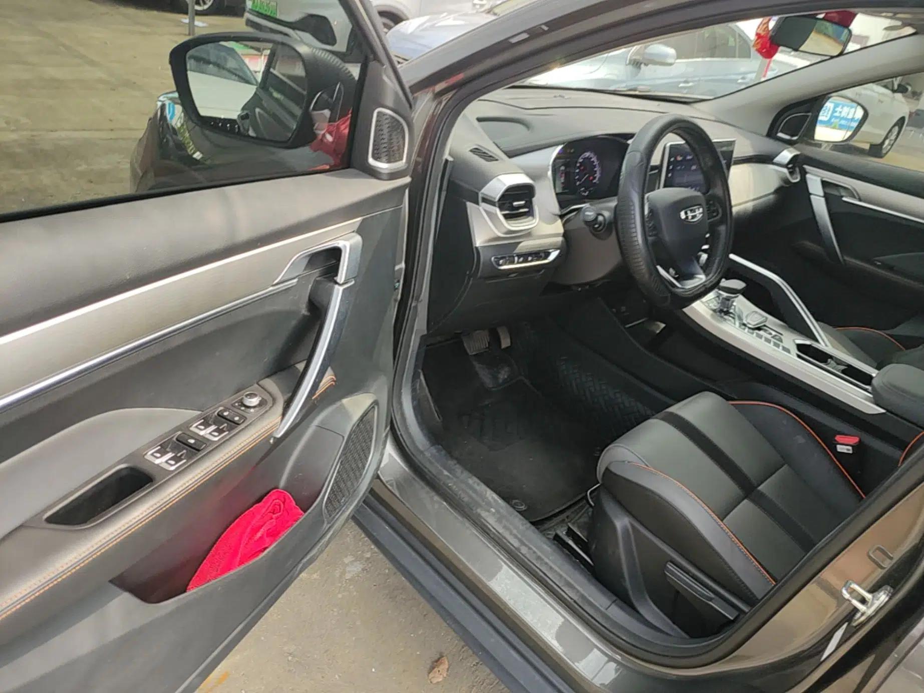 Geely Auto Coolray 2023 1.5T DCT Platinum Edition — миниатюра 18