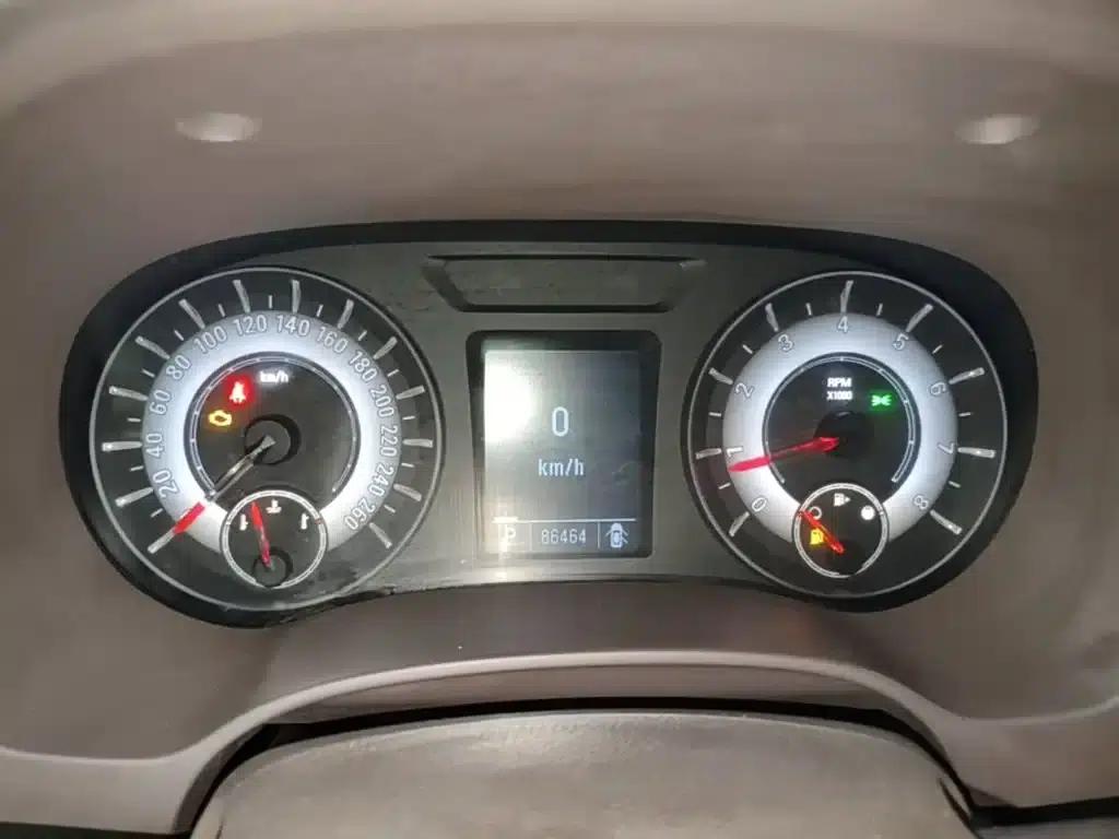 Roewe 950 2012 2.0L Comfort Edition — миниатюра 12