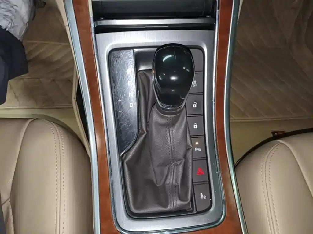 Roewe 950 2012 2.0L Comfort Edition — миниатюра 14