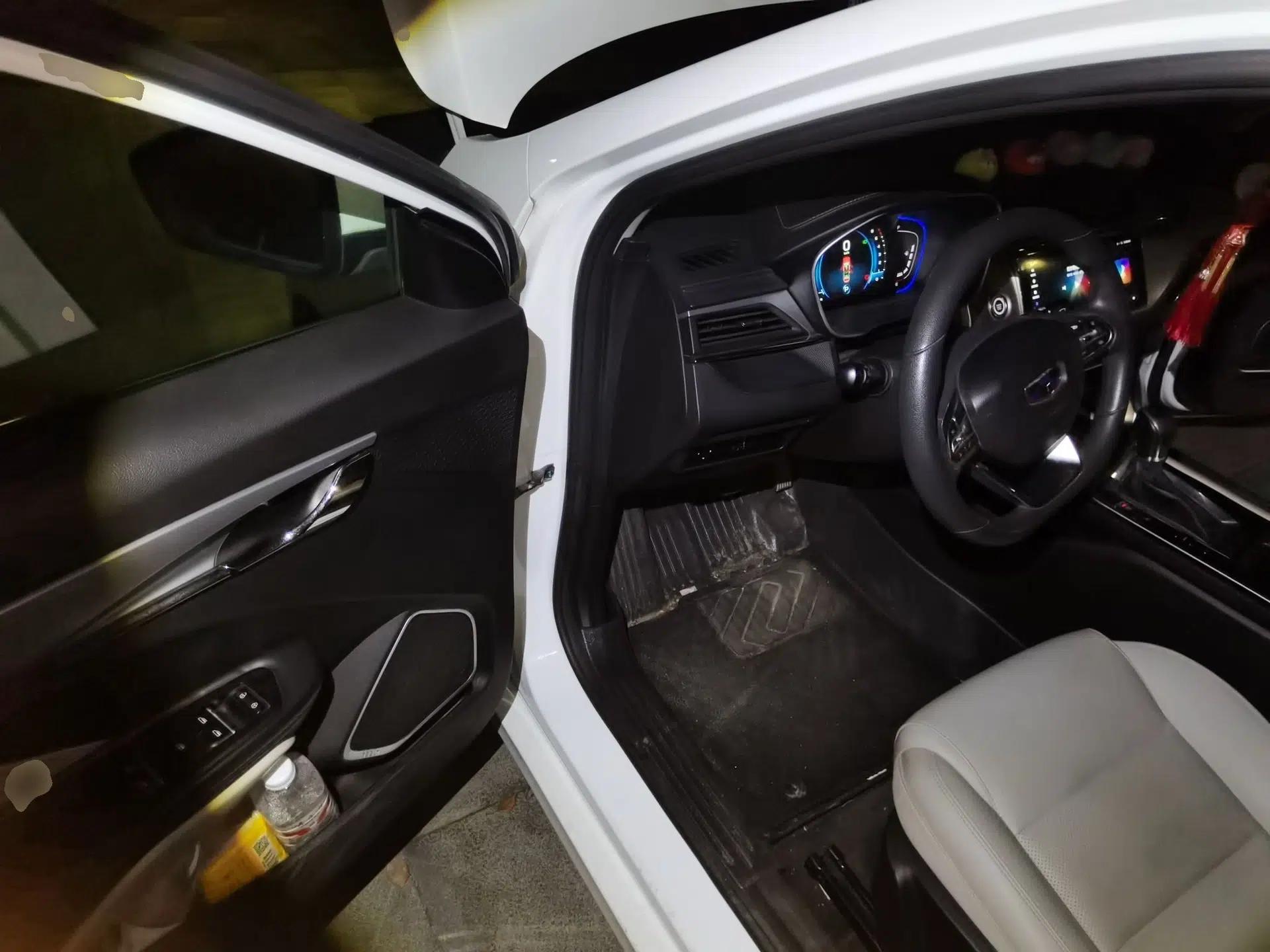 Geely Auto Binray 2018 14T CVT Colorful Edition — миниатюра 16