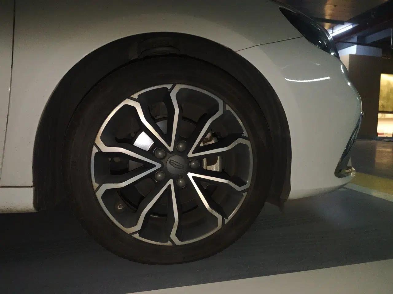 Geely Auto Binray 2021 1.4T CVT Asian Games Edition — миниатюра 8