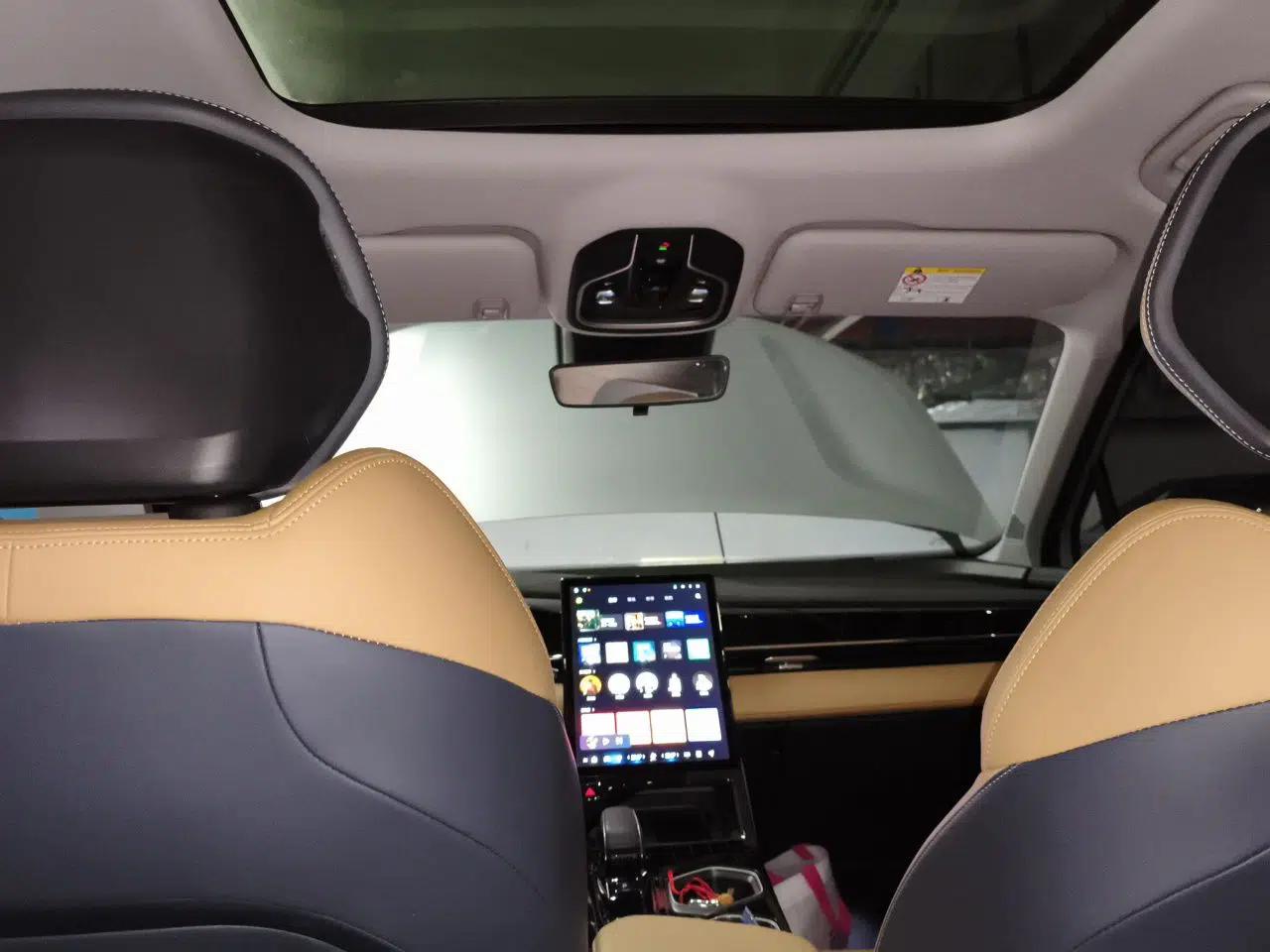 Geely Auto FX11 2023 1.5TD DCT Prestige Edition — миниатюра 18