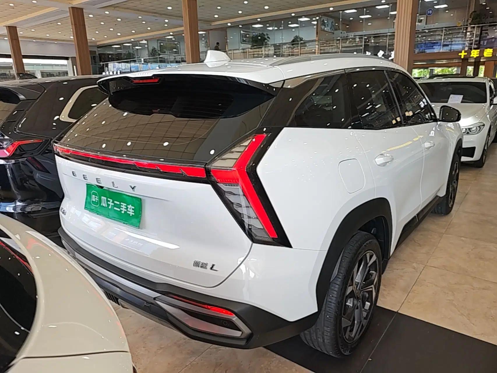 Geely Auto FX11 2023 1.5TD DCT Prestige Edition — миниатюра 6