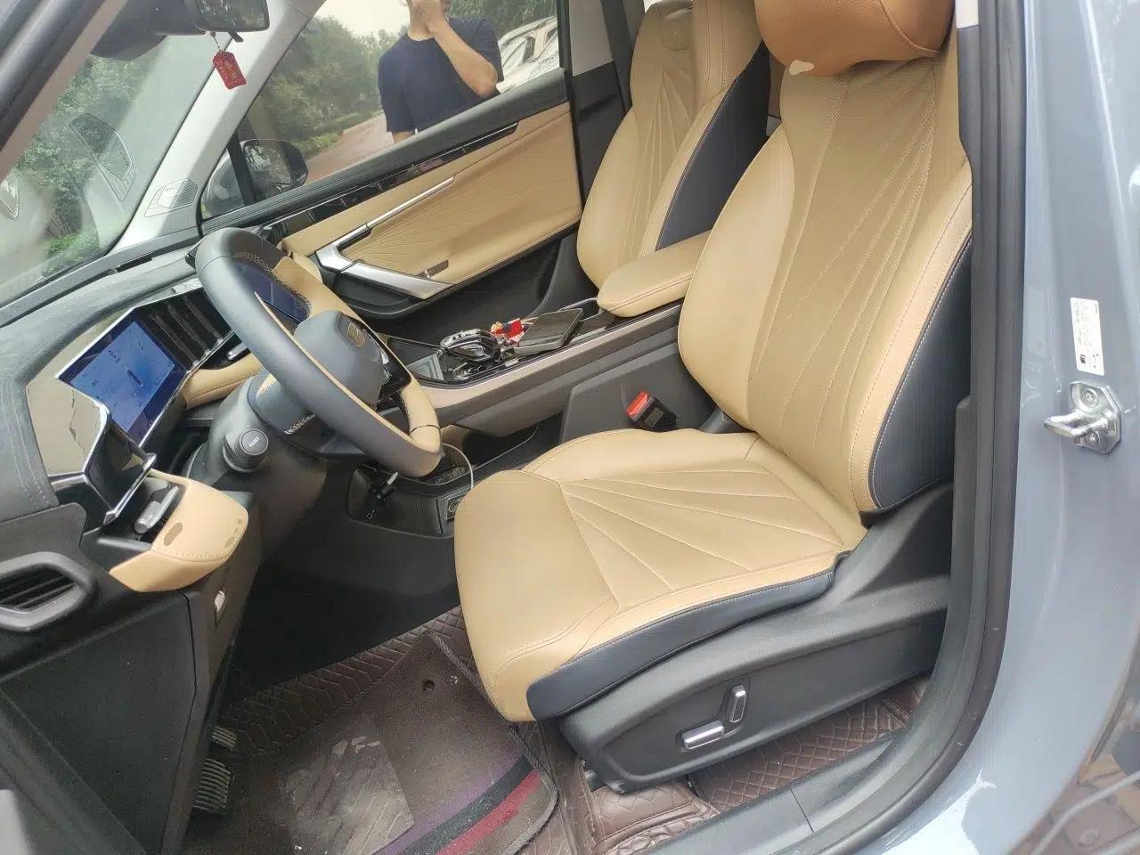 Geely Auto FX11 2023 2.0TD DCT Prestige Edition — миниатюра 15