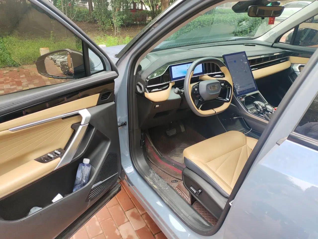 Geely Auto FX11 2023 2.0TD DCT Prestige Edition — миниатюра 16