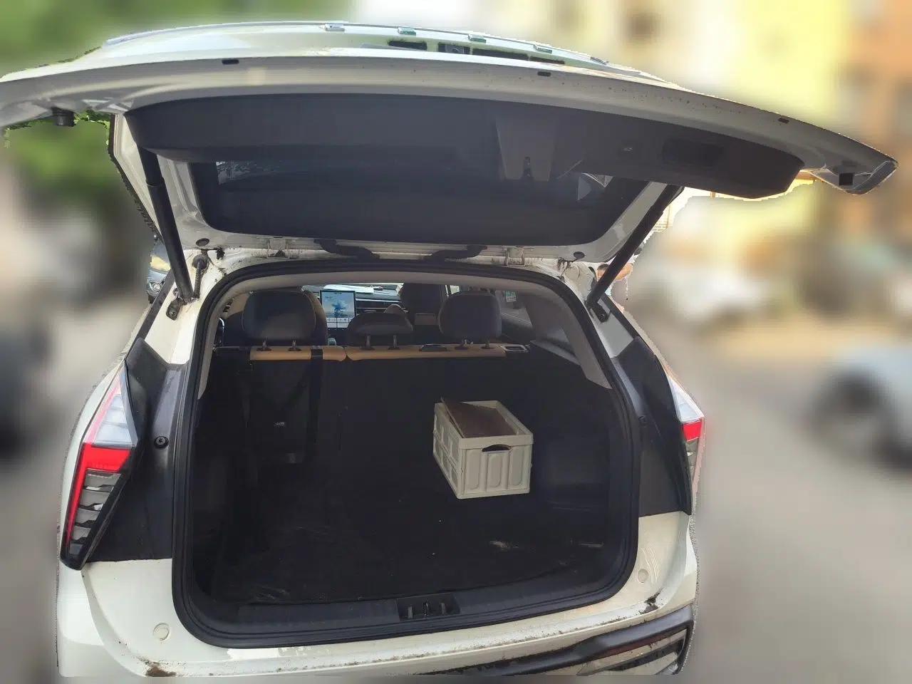 Geely Auto FX11 2023 1.5TD DCT Prestige Edition — миниатюра 19