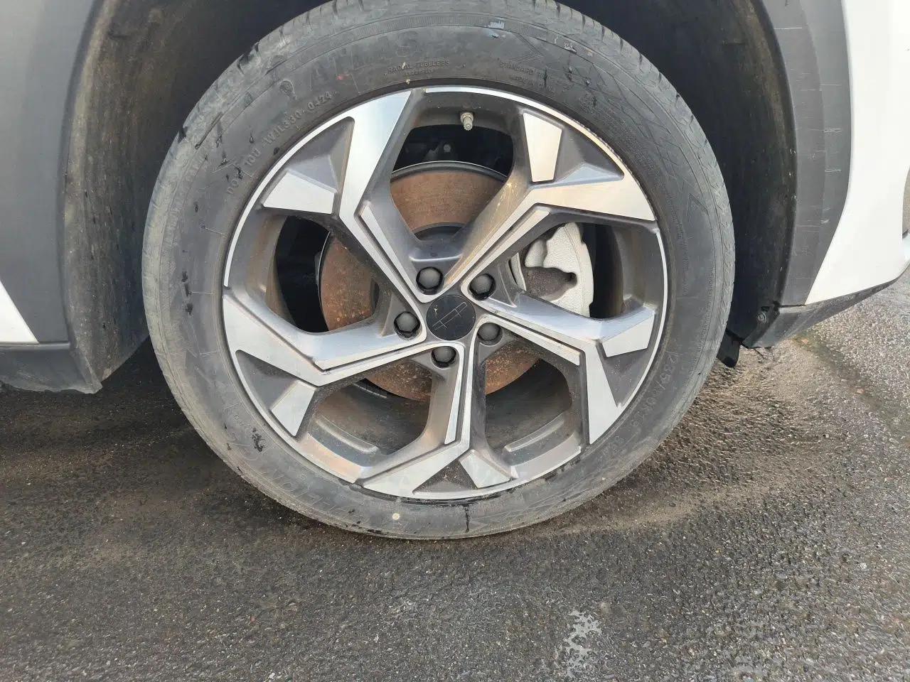Geely Auto FX11 2023 1.5TD DCT Prestige Edition — миниатюра 8