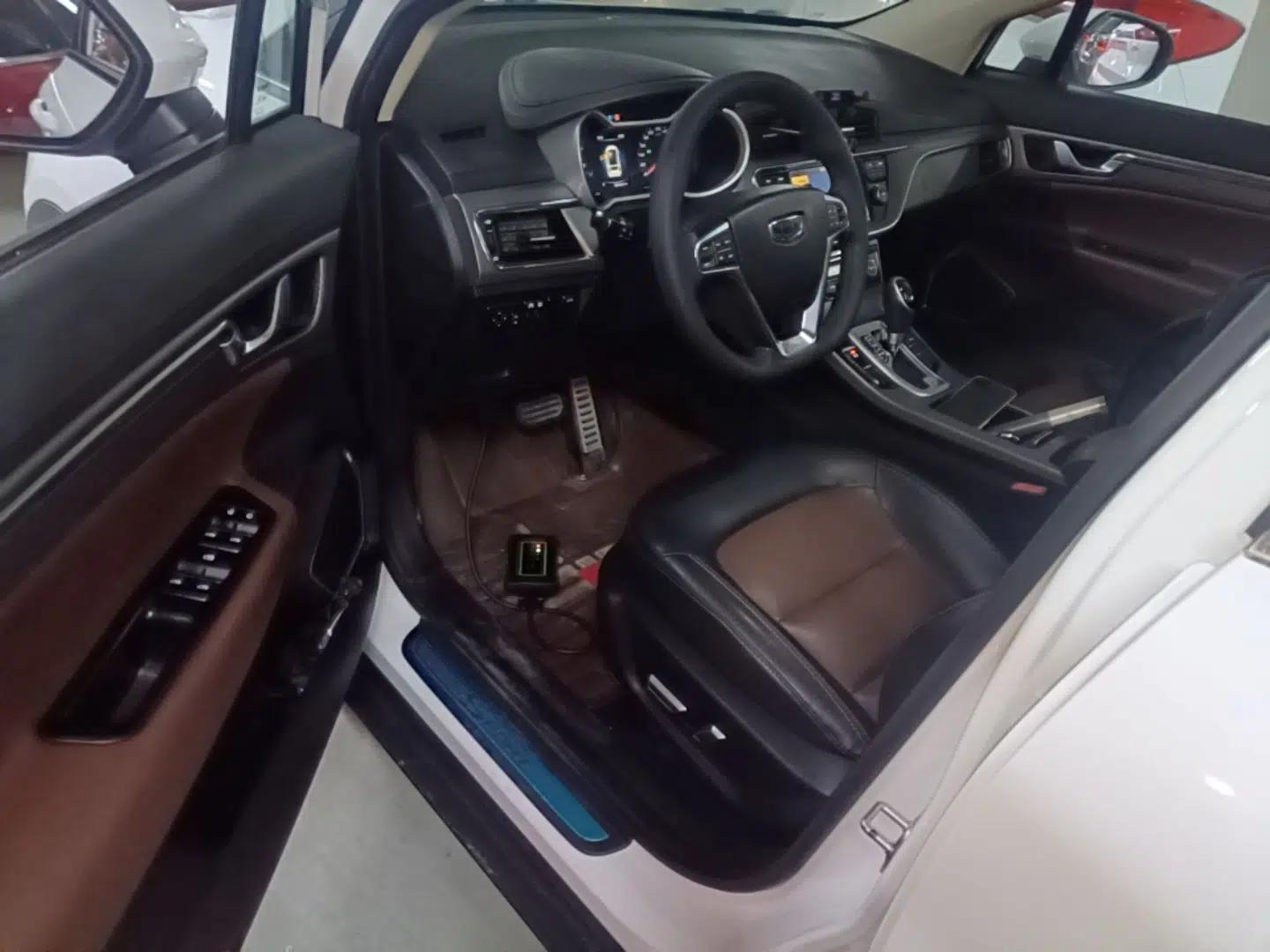 Geely Auto Emgrand GS 2017 Sport Edition 1.3T Automatic Smart Connectivity Model — миниатюра 18