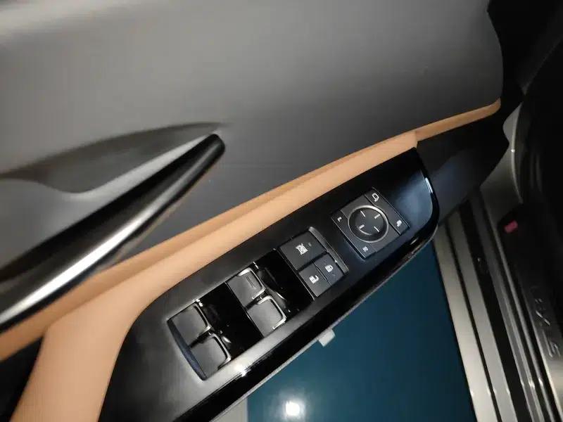 Lexus ES 2022 200 Premium Edition — миниатюра 15