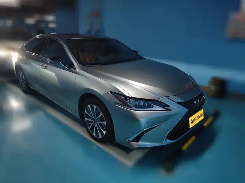 Lexus ES 2022 200 Premium Edition — миниатюра 3