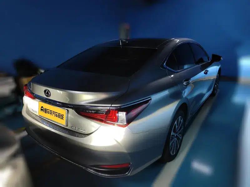 Lexus ES 2022 200 Premium Edition — миниатюра 4