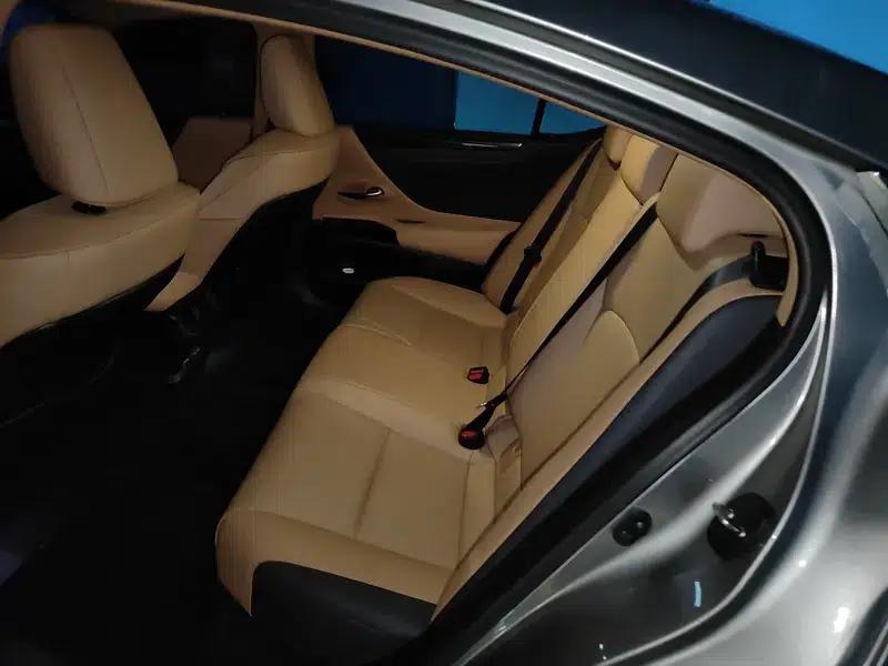 Lexus ES 2022 200 Premium Edition — миниатюра 9