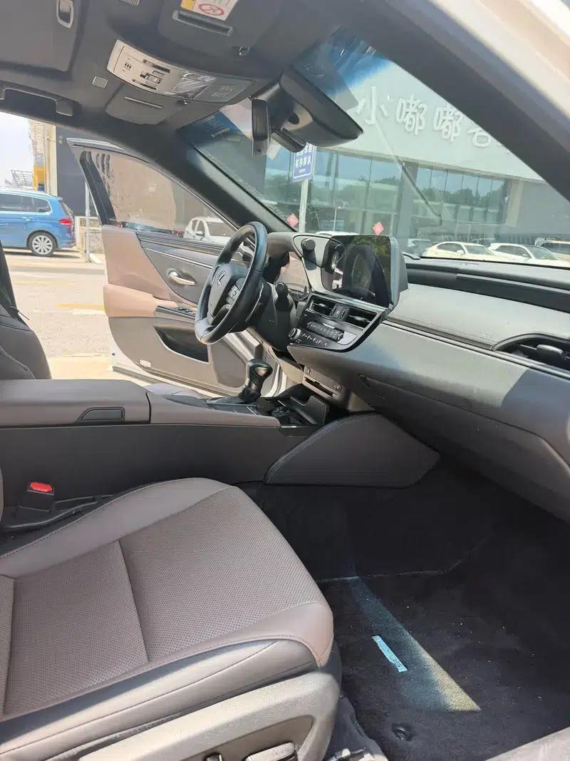 Lexus ES 2021 Model 200 Premium Edition — миниатюра 8
