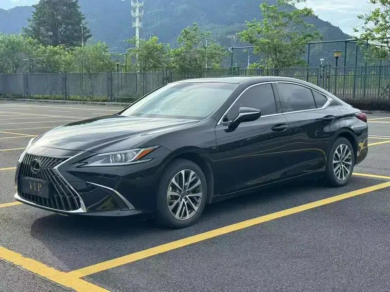 Lexus ES 2022 200 Premium Edition — миниатюра 1