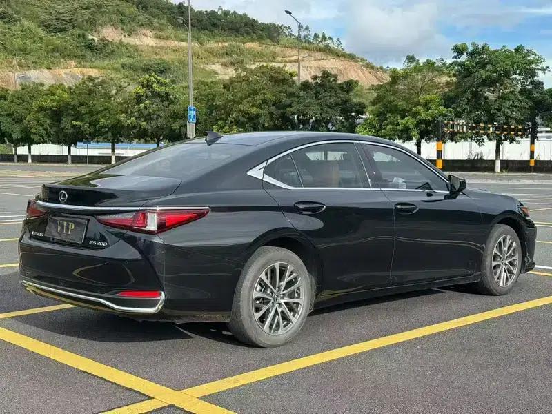 Lexus ES 2022 200 Premium Edition — миниатюра 6