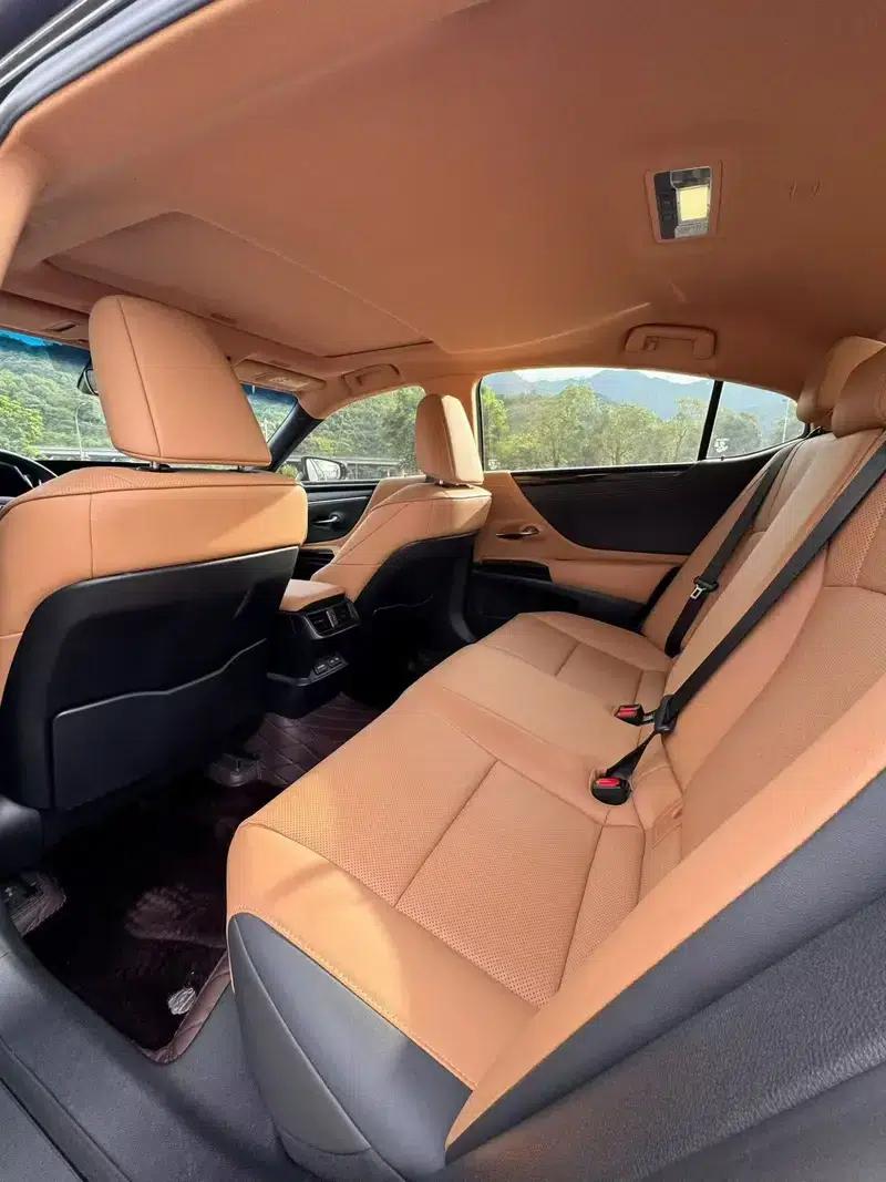 Lexus ES 2022 200 Premium Edition — миниатюра 9