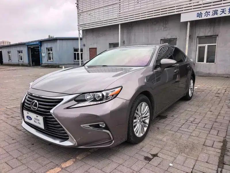 Lexus ES 2015 200 Elite Edition — миниатюра 1