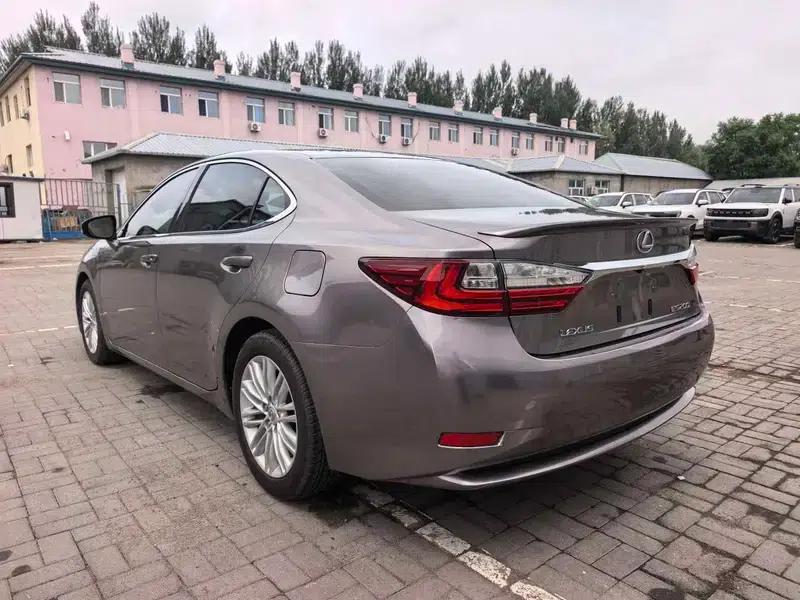 Lexus ES 2015 200 Elite Edition — миниатюра 4