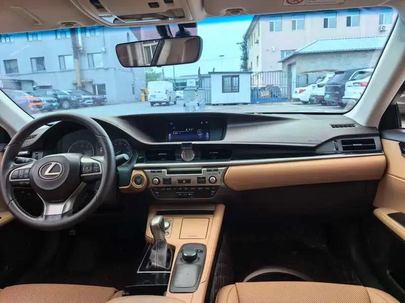 Lexus ES 2015 200 Elite Edition — миниатюра 9