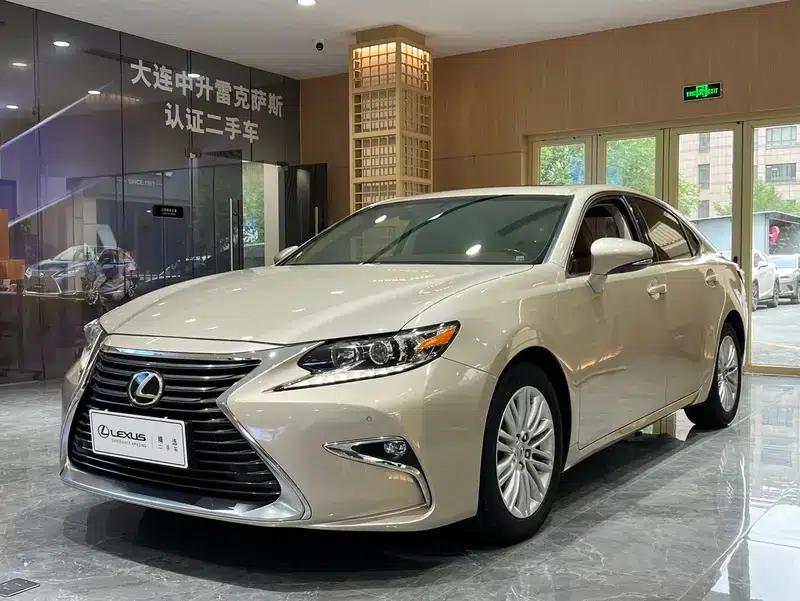 Lexus ES 2015 200 Elite Edition — миниатюра 1