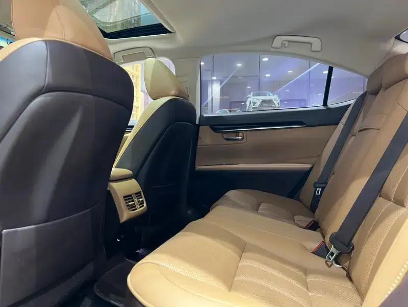 Lexus ES 2015 200 Elite Edition — миниатюра 16