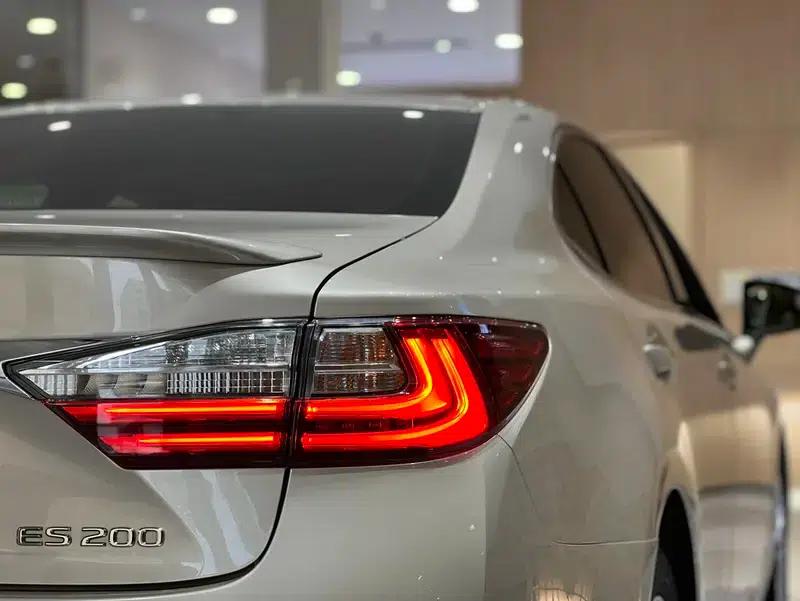 Lexus ES 2015 200 Elite Edition — миниатюра 7