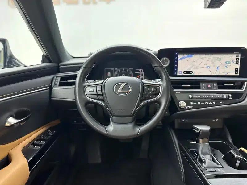 Lexus ES 2022 200 Premium Edition — миниатюра 12