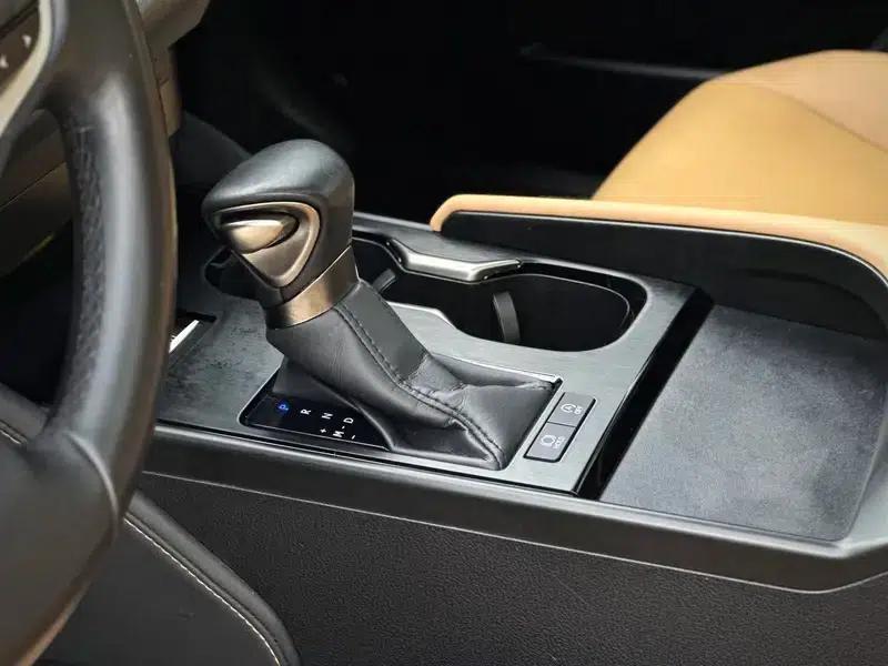 Lexus ES 2022 200 Premium Edition — миниатюра 13