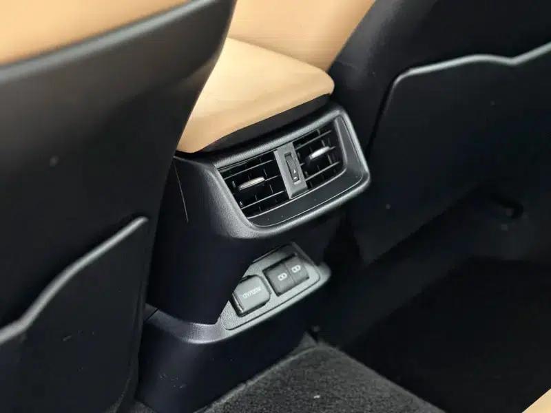 Lexus ES 2022 200 Premium Edition — миниатюра 9