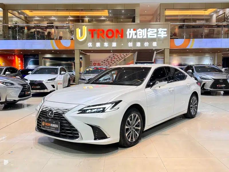 Lexus ES 2025 200 Premium Edition — миниатюра 1