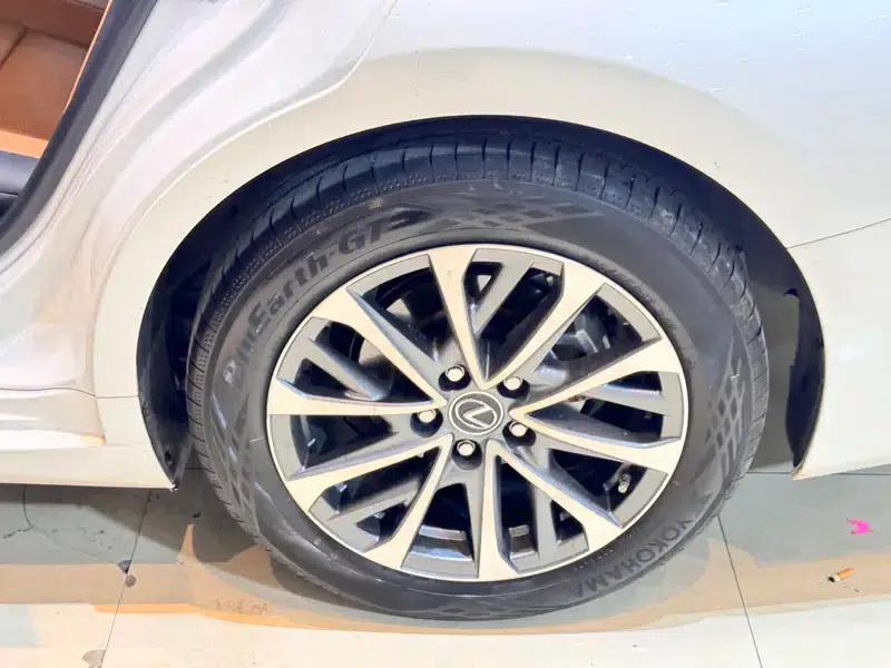 Lexus ES 2025 200 Premium Edition — миниатюра 7