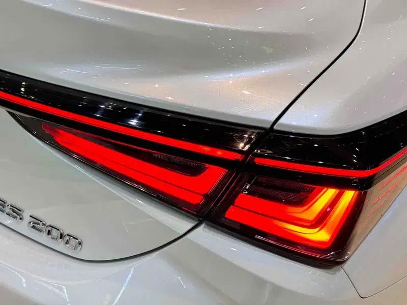 Lexus ES 2025 200 Premium Edition — миниатюра 8