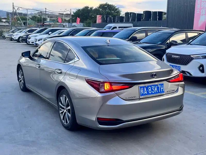 Lexus ES 2018 200 Premium Edition (China VI Emission Standard) — миниатюра 4