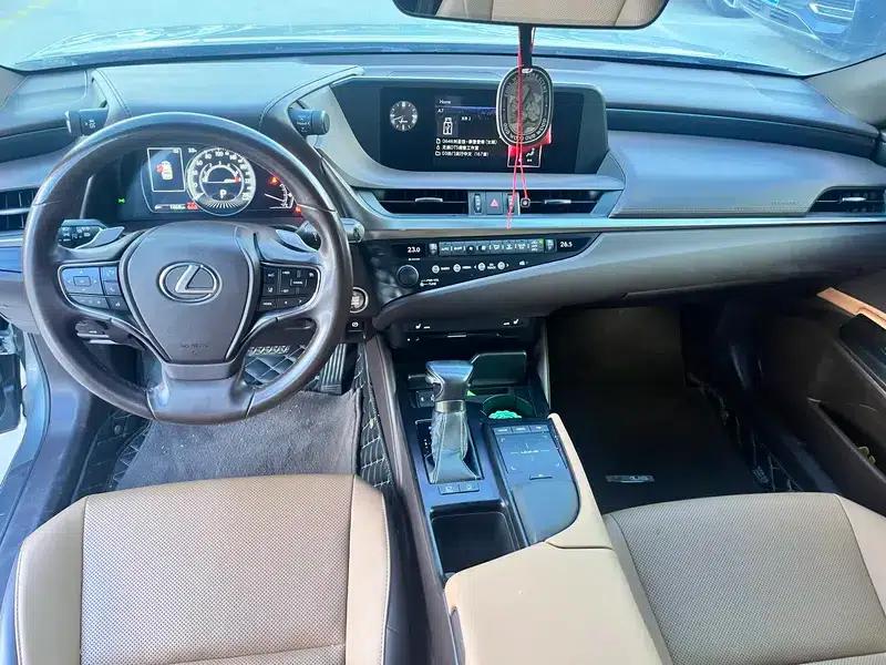 Lexus ES 2018 200 Premium Edition (China VI Emission Standard) — миниатюра 7
