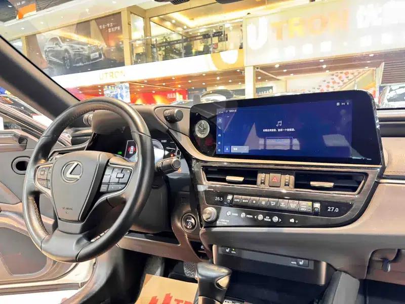 Lexus ES 2022 300h Premium Edition — миниатюра 19