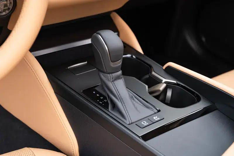 Lexus ES 2025 300h Premium Edition — миниатюра 17