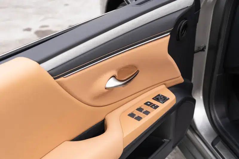 Lexus ES 2025 300h Premium Edition — миниатюра 8