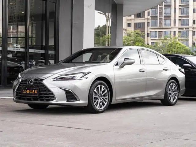 Lexus ES 2025 300h Premium Edition