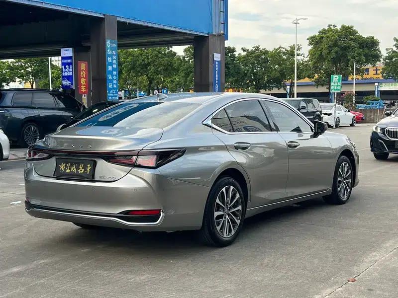Lexus ES 2025 200 Premium Edition — миниатюра 6