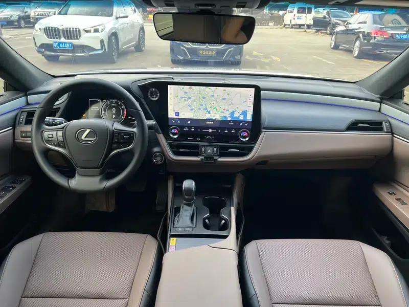 Lexus ES 2025 200 Premium Edition — миниатюра 8